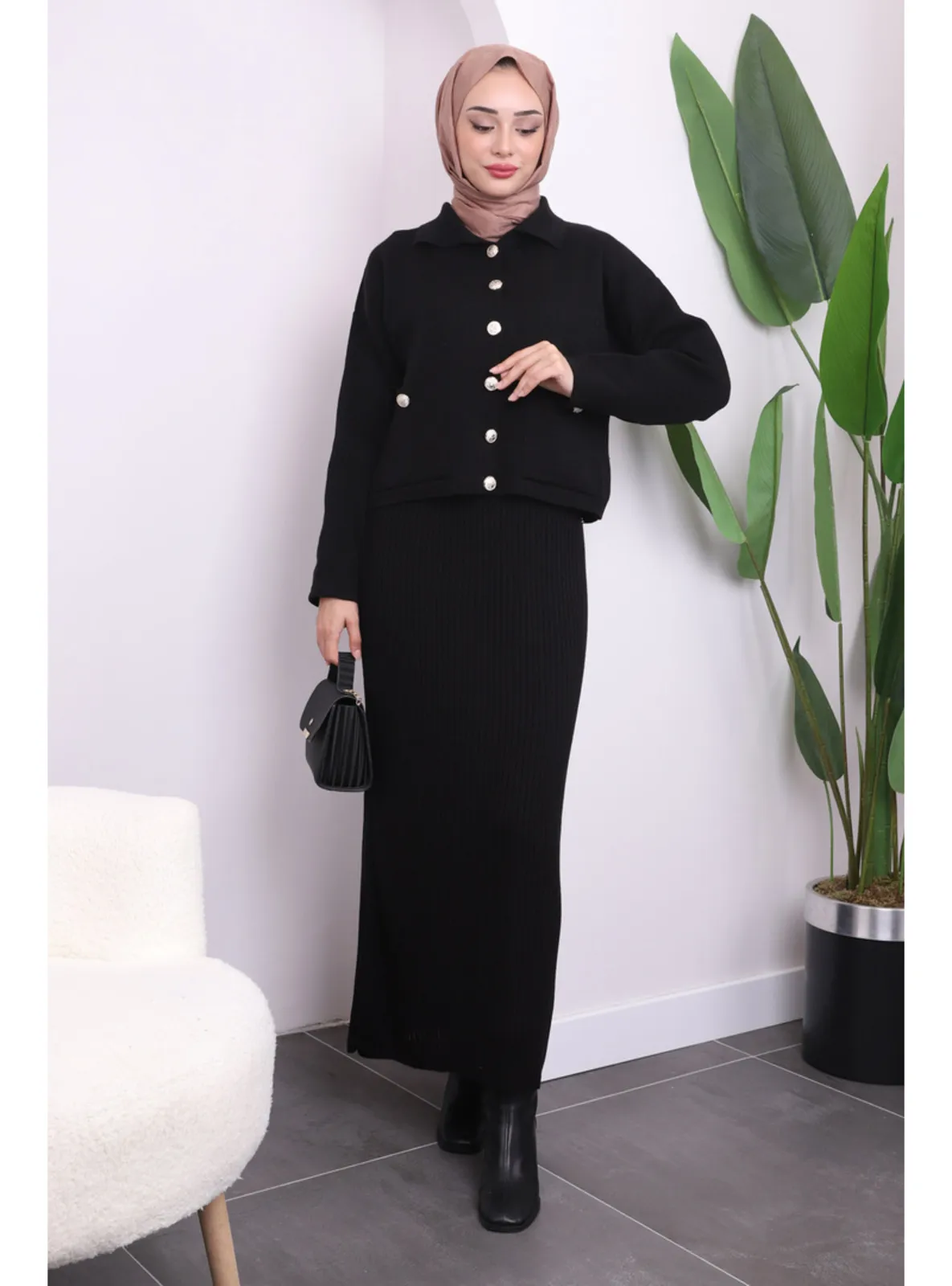 Black - Knit Dresses