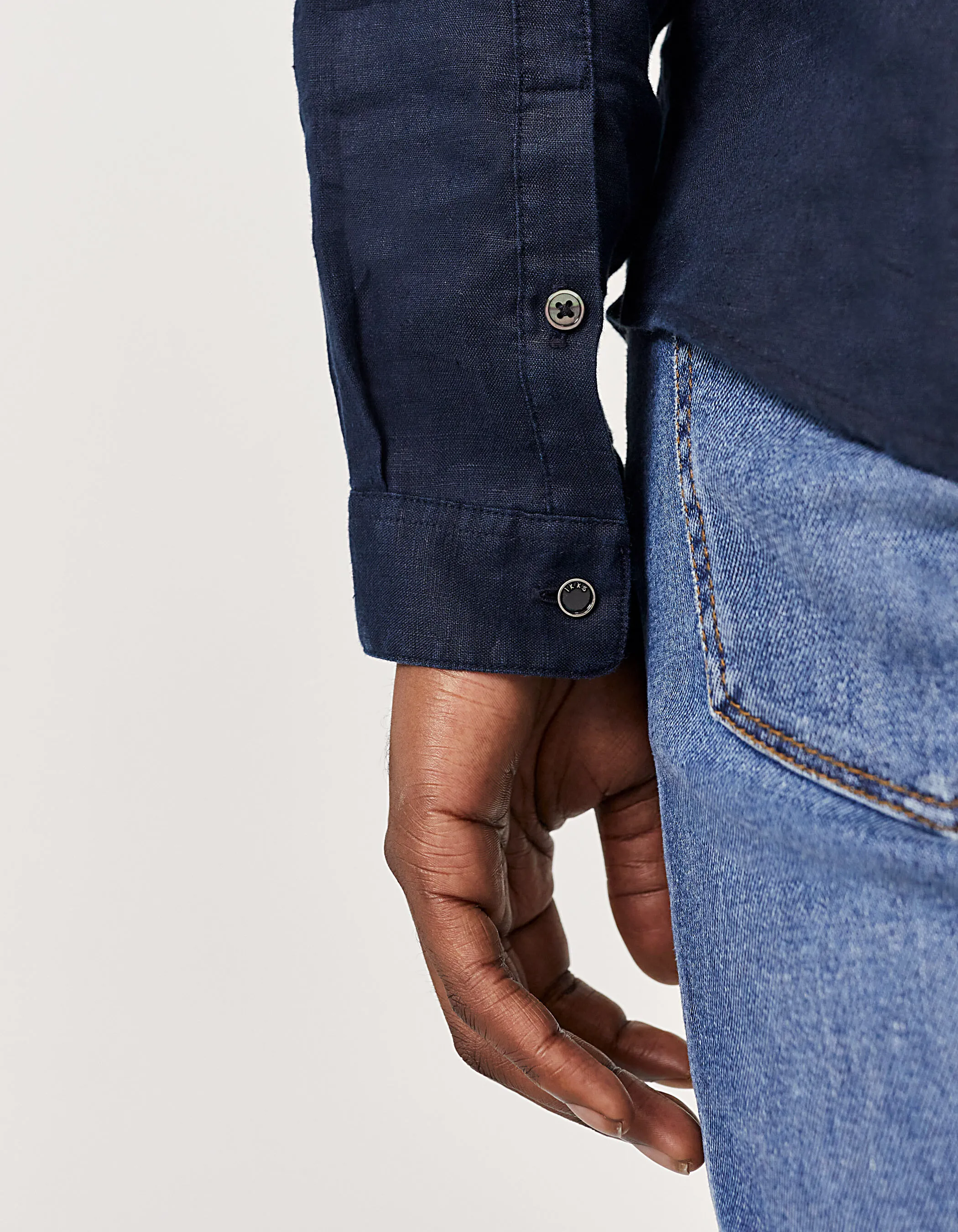 Chemise REGULAR marine en lin à col Mao Homme