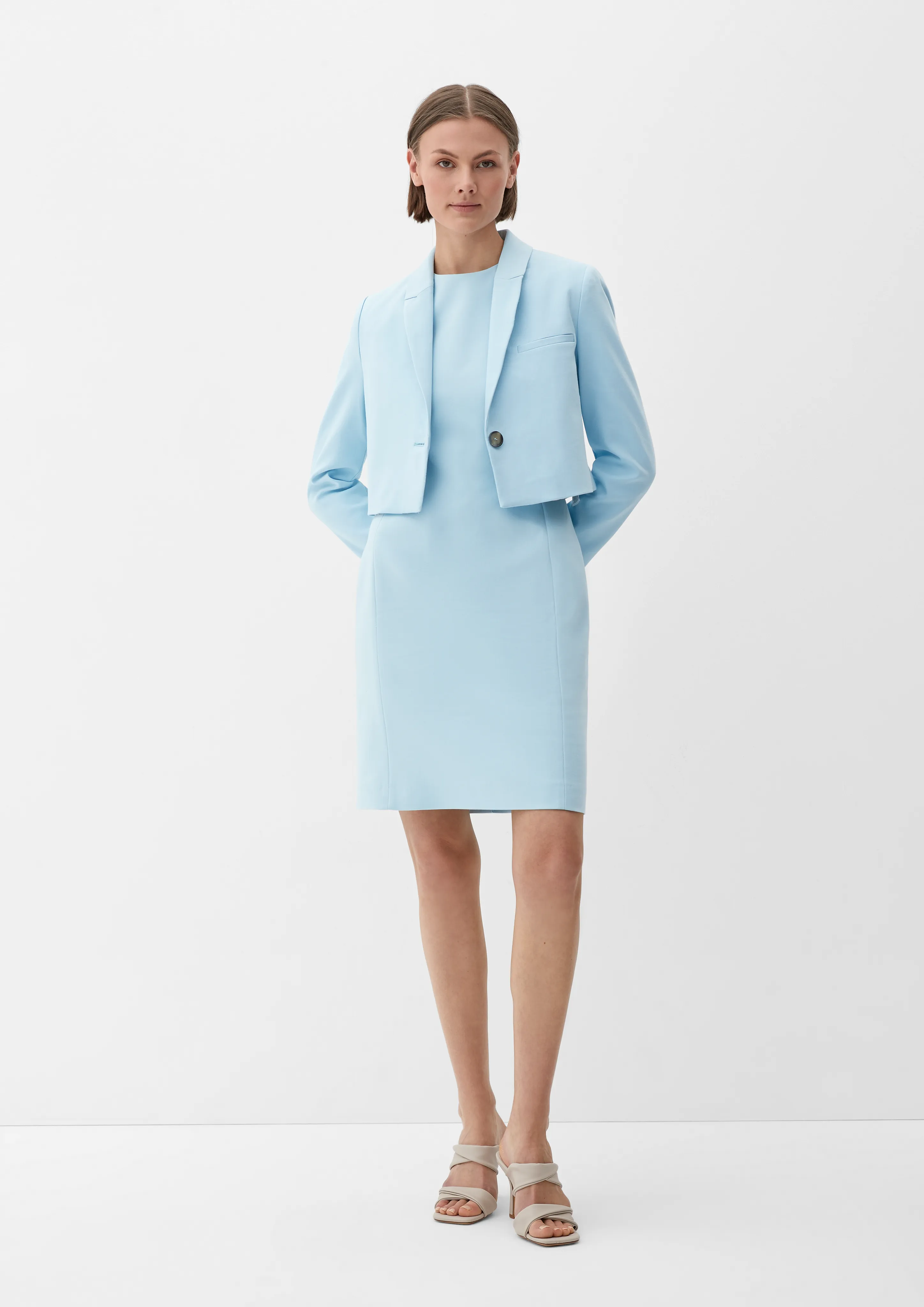 Robe fourreau en toile